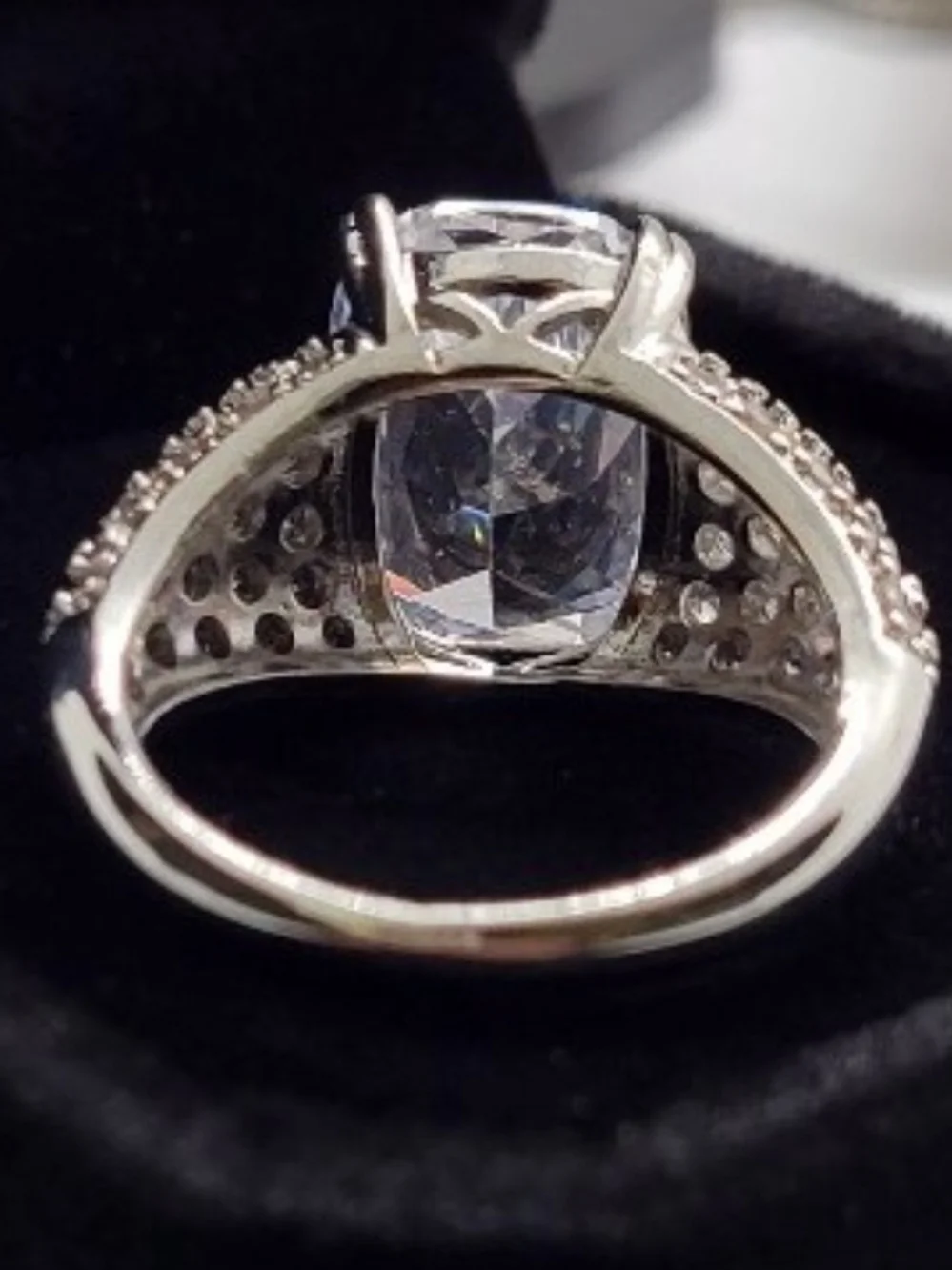 Sparkling White Cubic Zirconia Pavé Ring - Women Jewelry